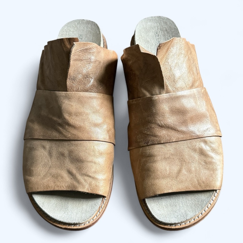 KELSI DAGGER Tan Leather Slides • Size 10 • Women